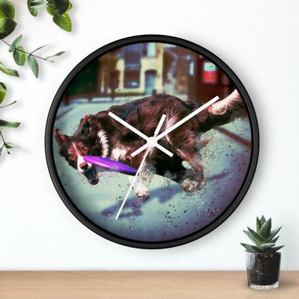 Wall clock Raven